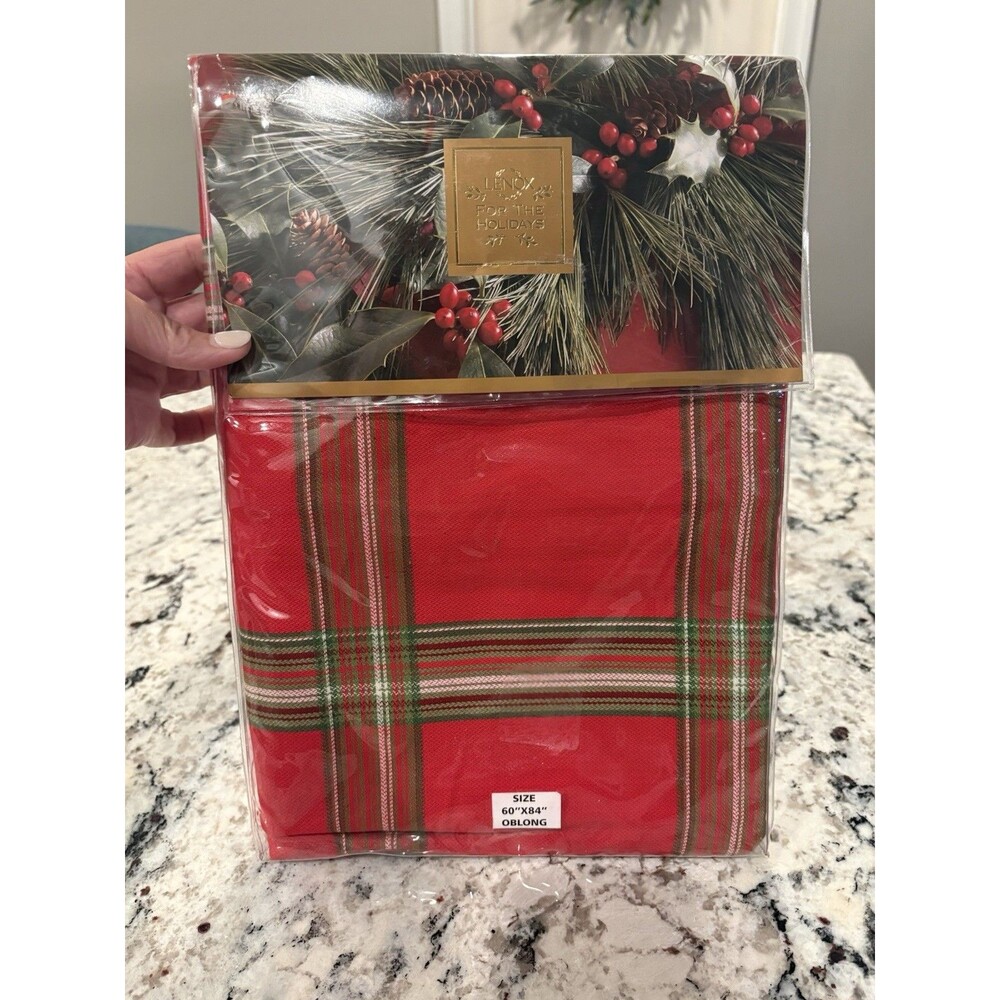 Lenox Holiday Gatherings Plaid Red Tablecloth 60x84 Oblong Christmas New
